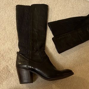 Frye Lucinda Scrunch - tall black leather boots. Women’s size 7